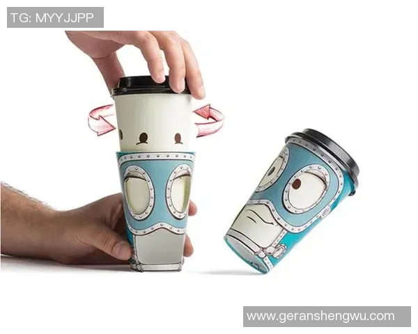 足球喝水杯的创意设计与实用性探讨让运动与生活更完美结合